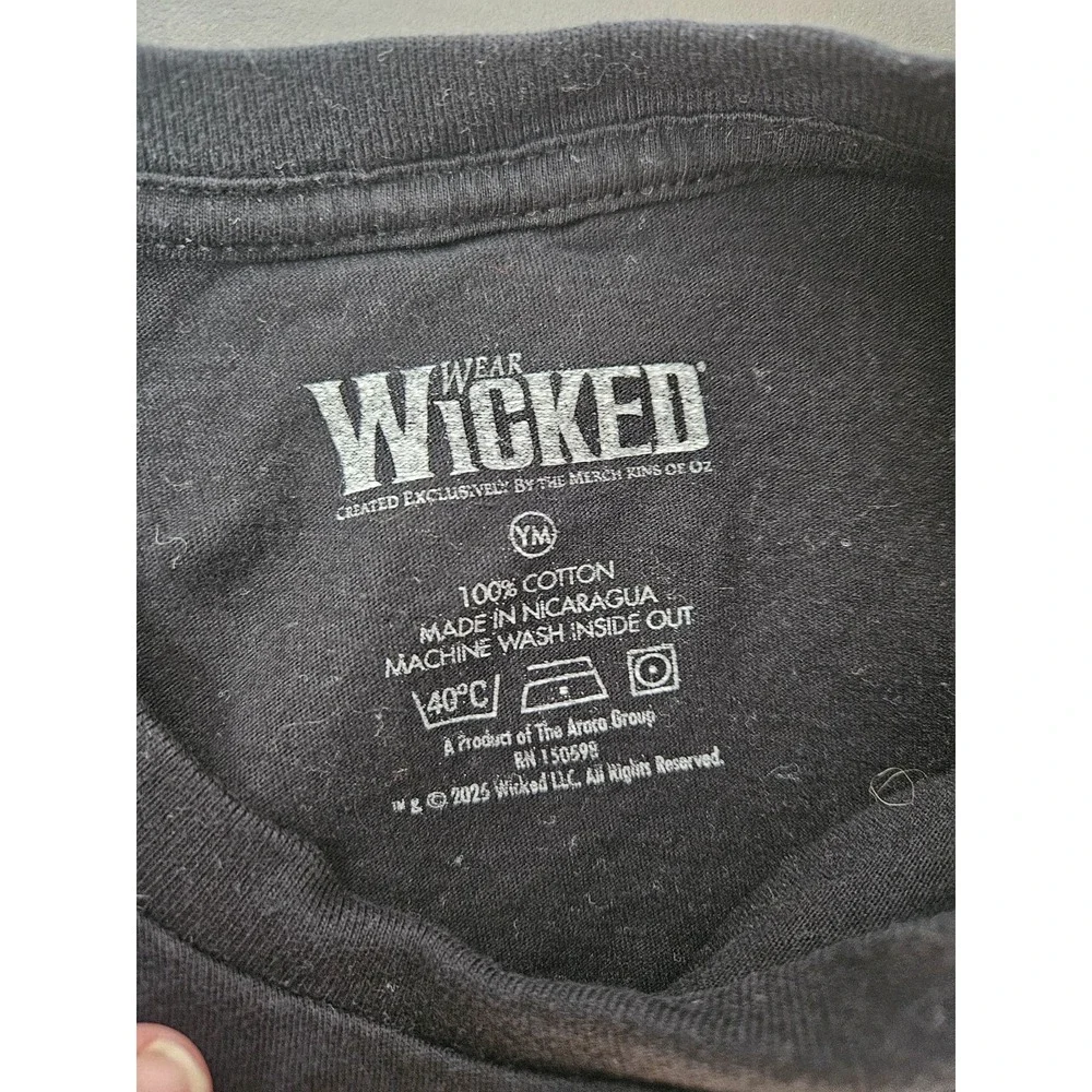 Wicked Broadway Musical T-Shirt Kids Youth Medium Black Graphic Tee‎ Witch